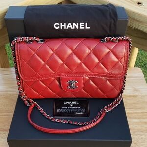 Chanel Womens Citizen Single Flap Lambskin Leather Quilted Bag Red Luxury